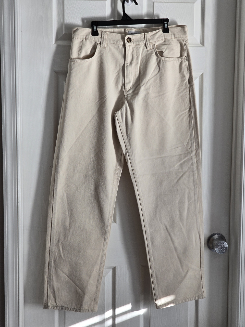NWOT Men's Reserved Relaxed Straight-Leg Jeans - Large
